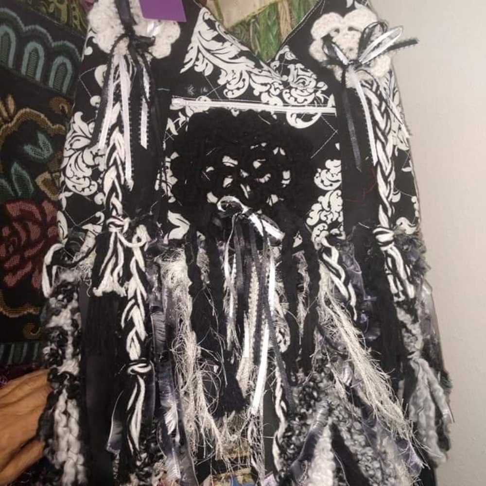 Ladies Purses - Picture 2 of 16